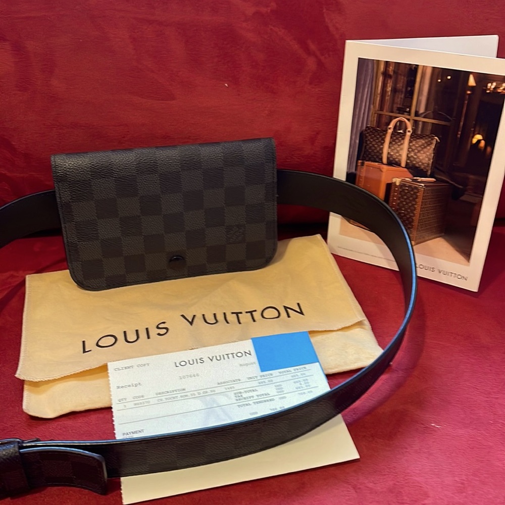 Authentic LOUIS VUITTON CEINTURE POCHETTE SOLO WAIST BUM BAG Graphite